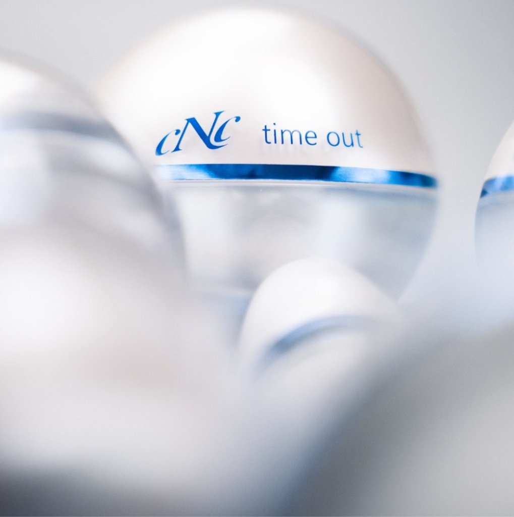 Times out - CNC moments of pearls