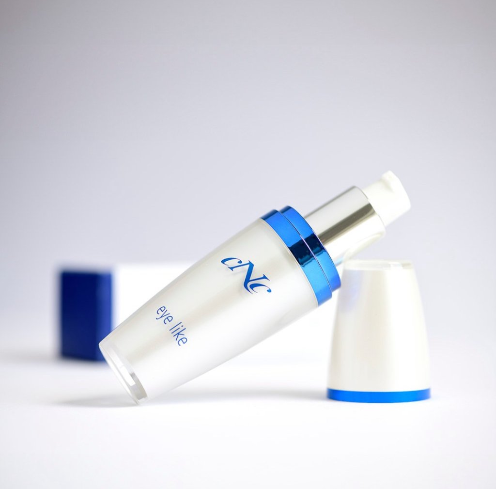 Eye like - CNC moments of pearls